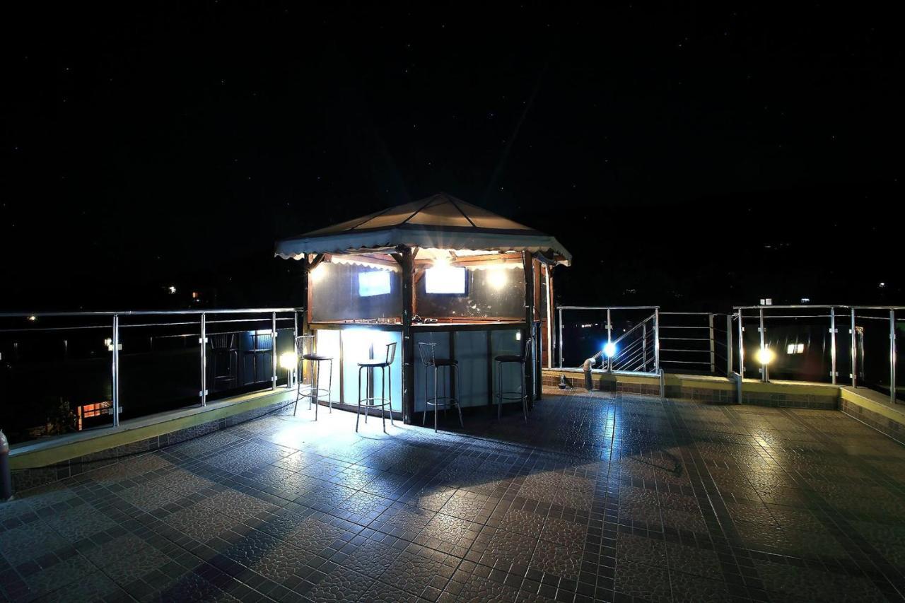 발치크 Deluxemaisonettes In Panoramic Roof Complex 아파트 외부 사진